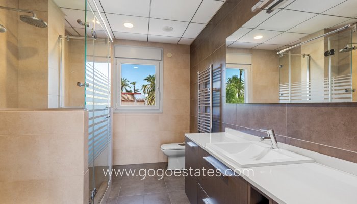 Te koop - Huis - Vrijstaande Villa - Elche - Elche Centro