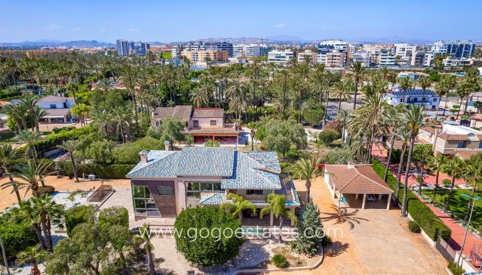 Te koop - Huis - Vrijstaande Villa - Elche - Elche Centro