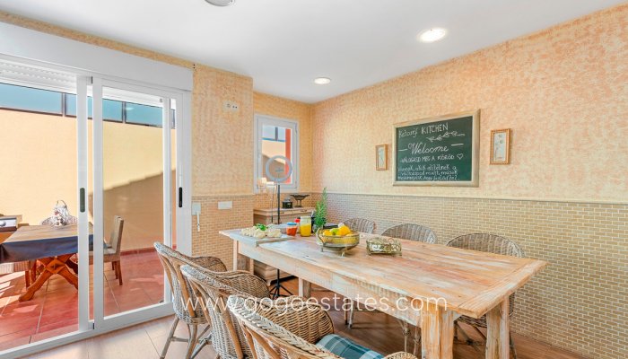 Te koop - Huis - Vrijstaande Villa - l'Alfas del Pi - L'Alfás del Pi Centro