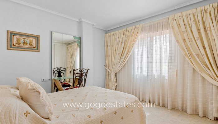 Te koop - Huis - Vrijstaande Villa - Rojales - Ciudad Quesada