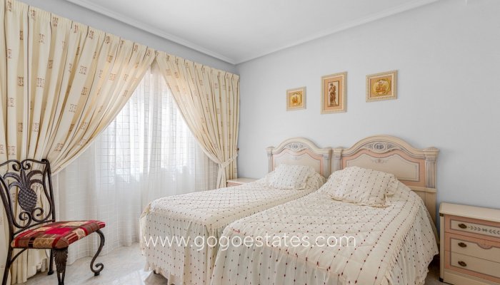 Te koop - Huis - Vrijstaande Villa - Rojales - Ciudad Quesada