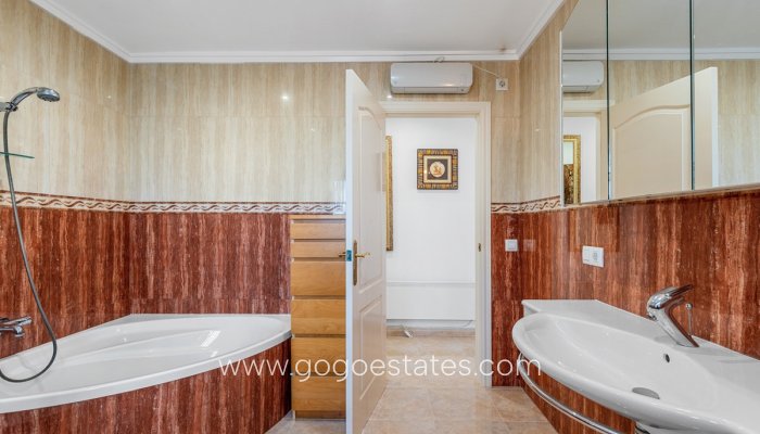 Te koop - Huis - Vrijstaande Villa - Rojales - Ciudad Quesada