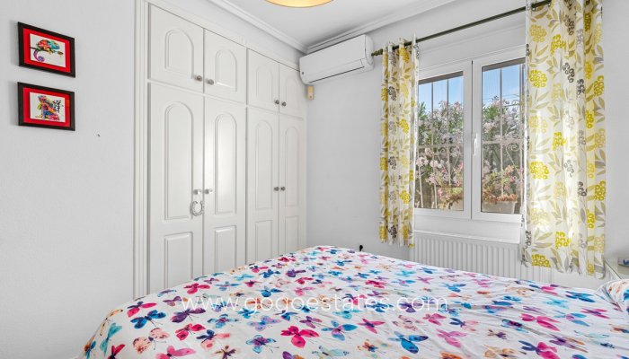 Te koop - Huis - Vrijstaande Villa - Rojales - Ciudad Quesada