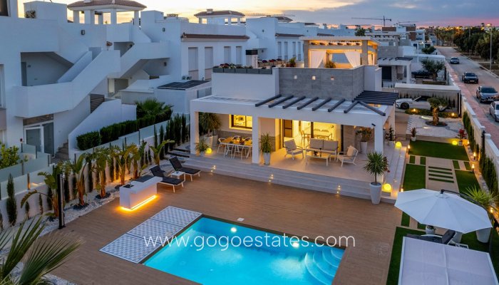 Te koop - Huis - Vrijstaande Villa - Rojales - Ciudad Quesada