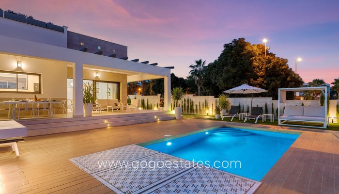 Te koop - Huis - Vrijstaande Villa - Rojales - Ciudad Quesada