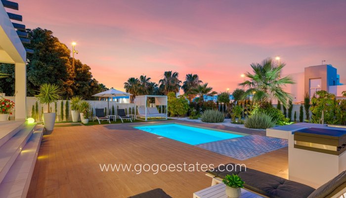 Te koop - Huis - Vrijstaande Villa - Rojales - Ciudad Quesada