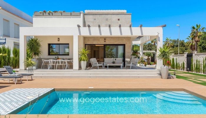 Te koop - Huis - Vrijstaande Villa - Rojales - Ciudad Quesada