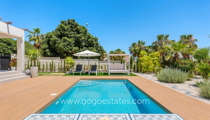 Te koop - Huis - Vrijstaande Villa - Rojales - Ciudad Quesada