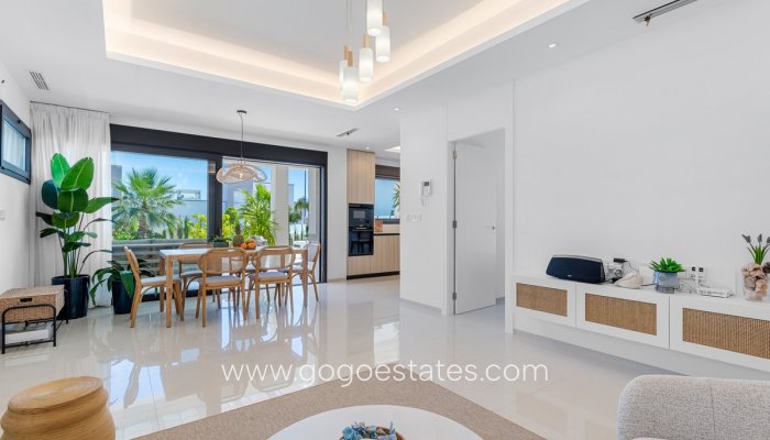 Te koop - Huis - Vrijstaande Villa - Rojales - Ciudad Quesada