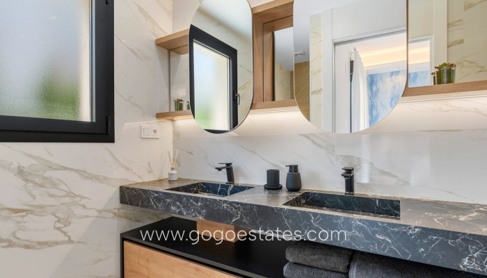 Te koop - Huis - Vrijstaande Villa - Rojales - Ciudad Quesada