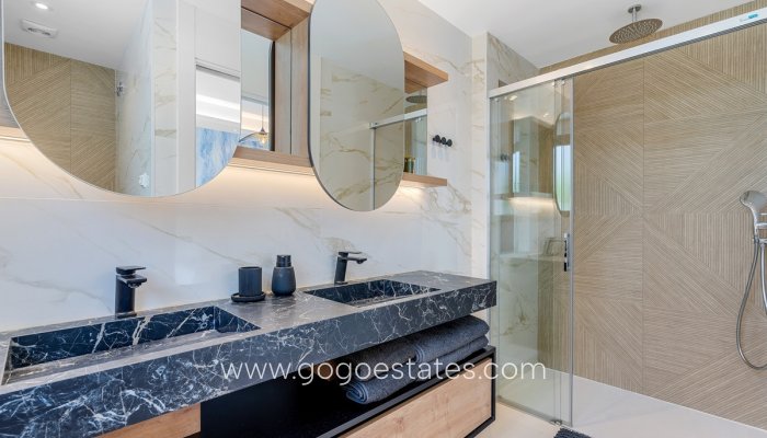 Te koop - Huis - Vrijstaande Villa - Rojales - Ciudad Quesada