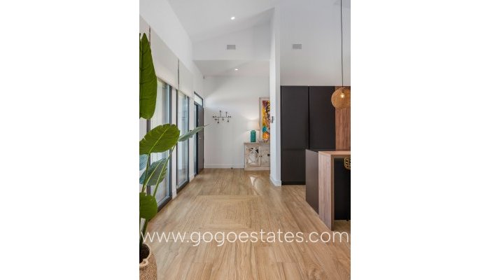 Te koop - Huis - Vrijstaande Villa - Elche - Elche Centro