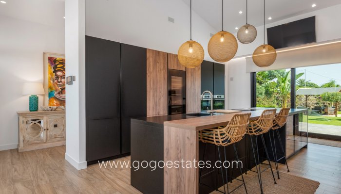 Te koop - Huis - Vrijstaande Villa - Elche - Elche Centro