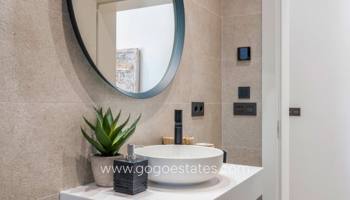 Te koop - Huis - Vrijstaande Villa - Elche - Elche Centro