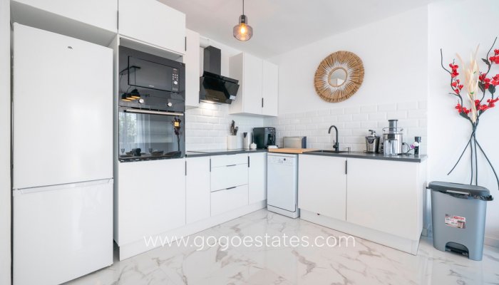 Te koop - Appartement - Appartement op de middelste verdieping - Orihuela - Punta Prima