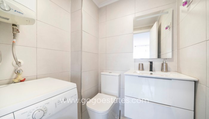 Te koop - Appartement - Appartement op de middelste verdieping - Orihuela - Punta Prima