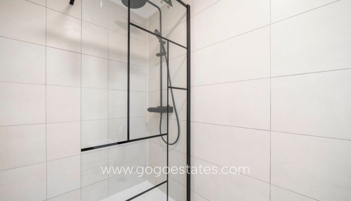 Te koop - Appartement - Appartement op de middelste verdieping - Orihuela - Punta Prima