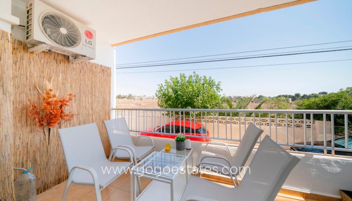 Te koop - Appartement - Appartement op de middelste verdieping - Orihuela - Punta Prima