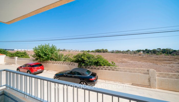 Te koop - Appartement - Appartement op de middelste verdieping - Orihuela - Punta Prima