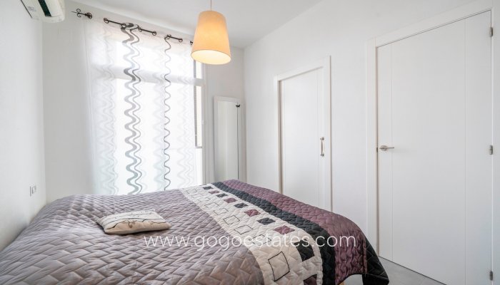 Te koop - Huis - Vrijstaande Villa - Rojales - Rojales Centro