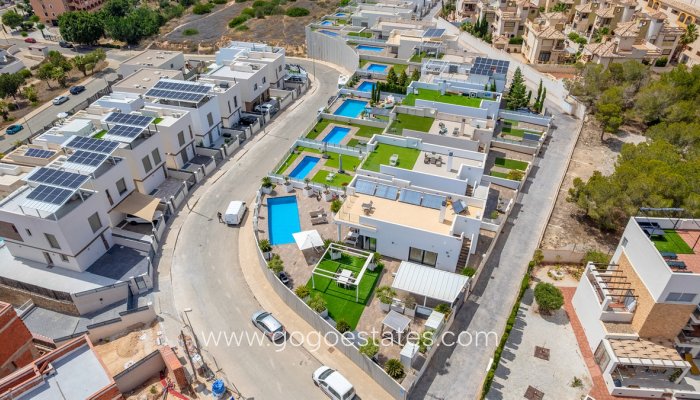 Te koop - Huis - Vrijstaande Villa - Orihuela - Villamartin