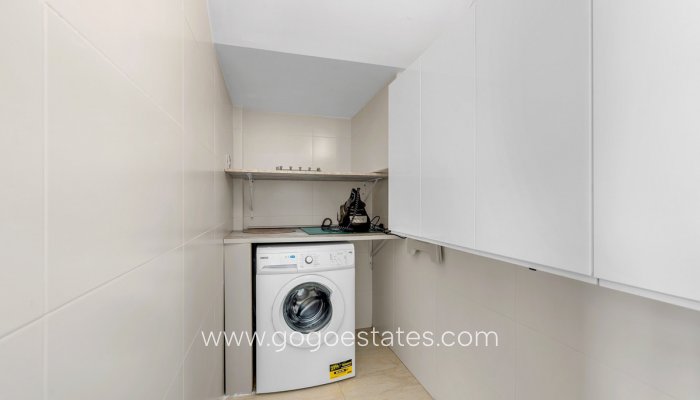 Te koop - Huis - Vrijstaande Villa - Orihuela - Villamartin