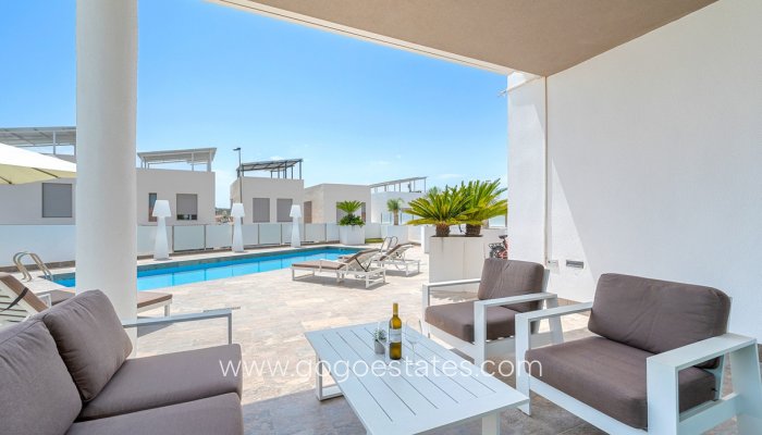 Te koop - Huis - Vrijstaande Villa - Orihuela - Villamartin