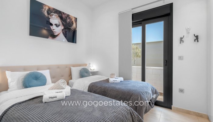 Te koop - Huis - Vrijstaande Villa - Orihuela - Villamartin