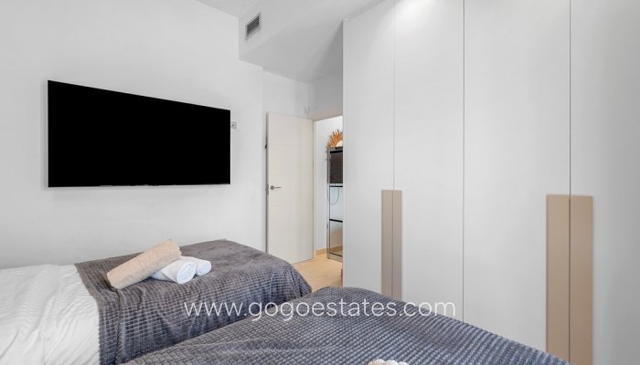 Te koop - Huis - Vrijstaande Villa - Orihuela - Villamartin