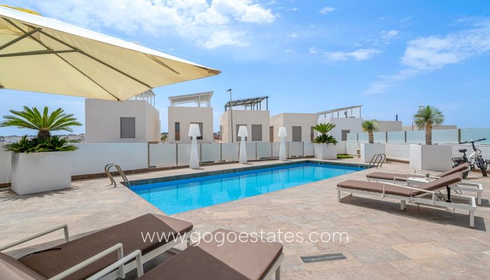 Te koop - Huis - Vrijstaande Villa - Orihuela - Villamartin