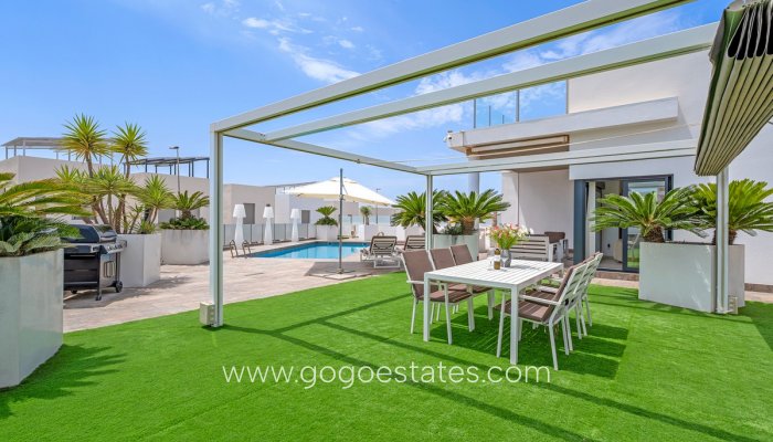 Te koop - Huis - Vrijstaande Villa - Orihuela - Villamartin