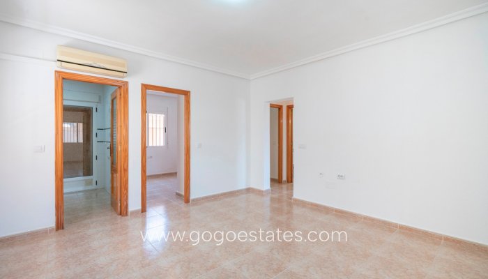 Te koop - Huis - Vrijstaande Villa - Algorfa - Algorfa Centro