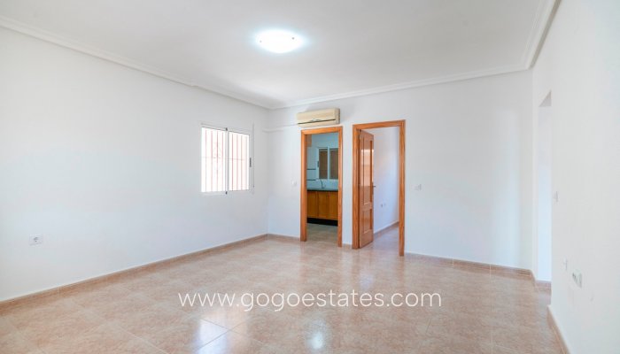 Te koop - Huis - Vrijstaande Villa - Algorfa - Algorfa Centro