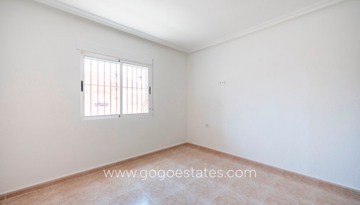 Te koop - Huis - Vrijstaande Villa - Algorfa - Algorfa Centro