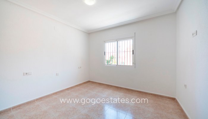 Te koop - Huis - Vrijstaande Villa - Algorfa - Algorfa Centro