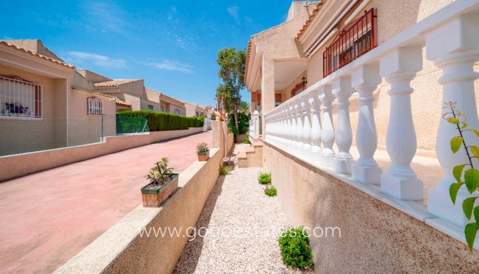 Te koop - Huis - Vrijstaande Villa - Algorfa - Algorfa Centro