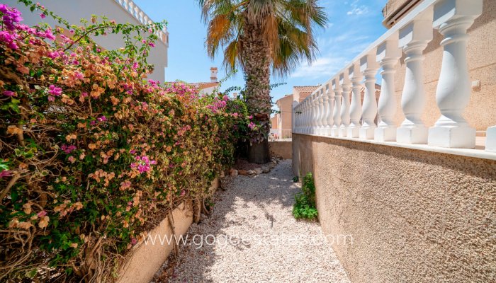 Te koop - Huis - Vrijstaande Villa - Algorfa - Algorfa Centro