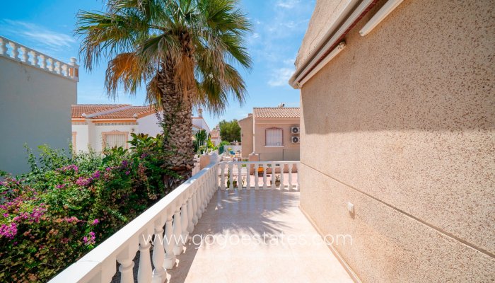 Te koop - Huis - Vrijstaande Villa - Algorfa - Algorfa Centro