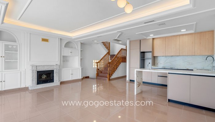 Te koop - Huis - Vrijstaande Villa - Torrevieja - Torrevieja Centro