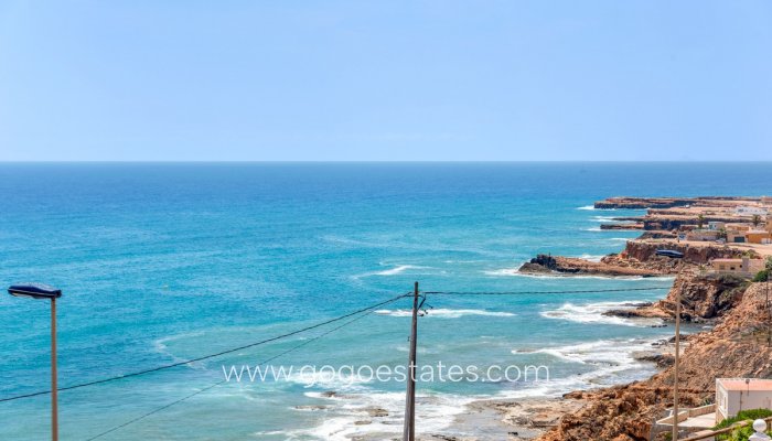 Te koop - Huis - Vrijstaande Villa - Torrevieja - Torrevieja Centro