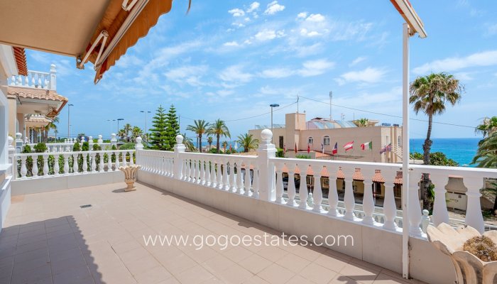 Te koop - Huis - Vrijstaande Villa - Torrevieja - Torrevieja Centro