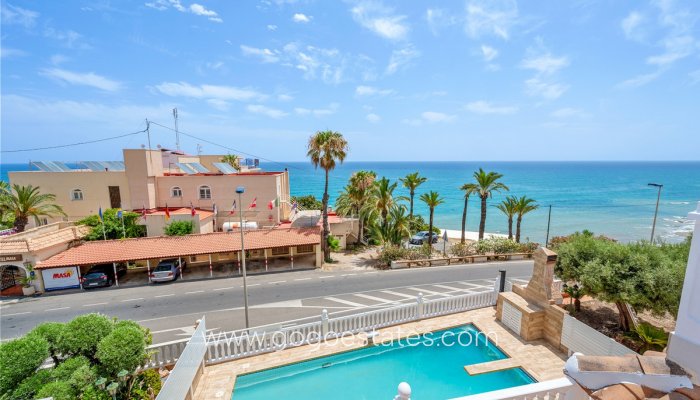 Te koop - Huis - Vrijstaande Villa - Torrevieja - Torrevieja Centro