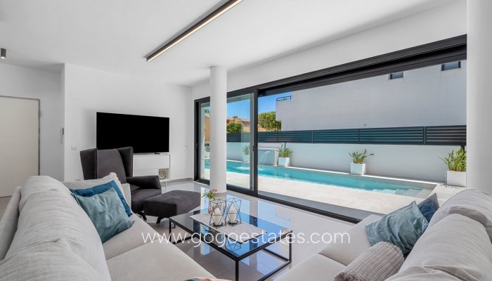 Te koop - Huis - Vrijstaande Villa - Guardamar del Segura - Guardamar del Segura Centro