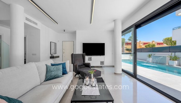 Te koop - Huis - Vrijstaande Villa - Guardamar del Segura - Guardamar del Segura Centro