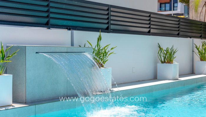 Te koop - Huis - Vrijstaande Villa - Guardamar del Segura - Guardamar del Segura Centro