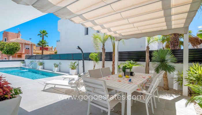 Te koop - Huis - Vrijstaande Villa - Guardamar del Segura - Guardamar del Segura Centro