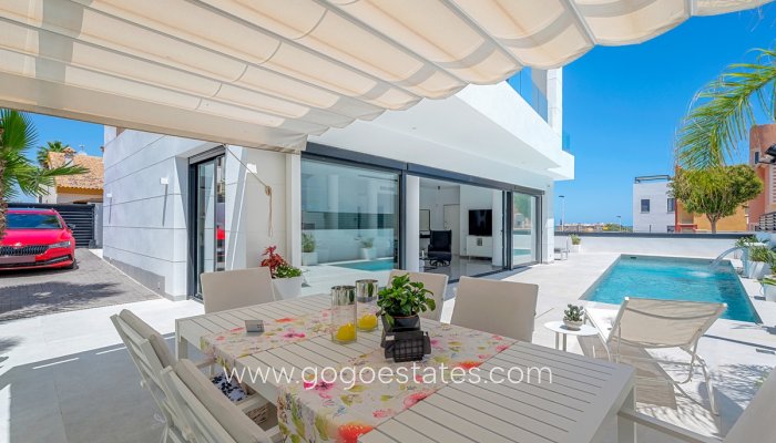 Te koop - Huis - Vrijstaande Villa - Guardamar del Segura - Guardamar del Segura Centro