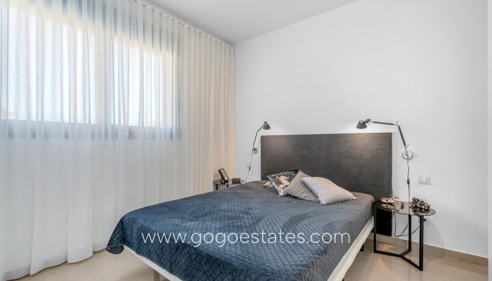 Te koop - Huis - Vrijstaande Villa - Guardamar del Segura - Guardamar del Segura Centro