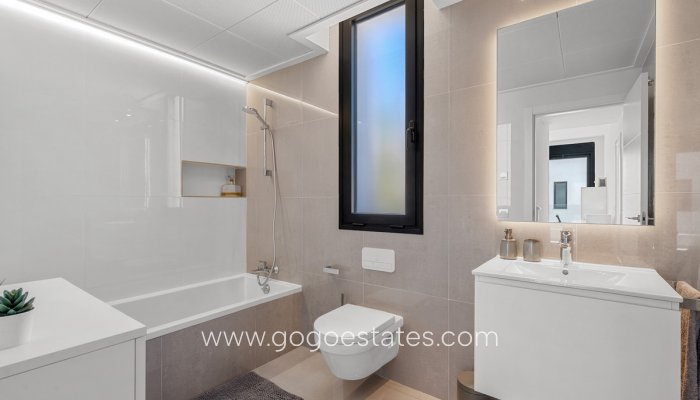 Te koop - Huis - Vrijstaande Villa - Guardamar del Segura - Guardamar del Segura Centro