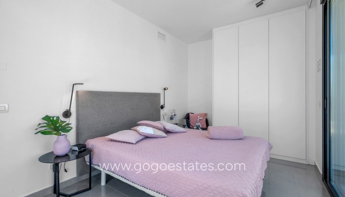 Te koop - Huis - Vrijstaande Villa - Guardamar del Segura - Guardamar del Segura Centro